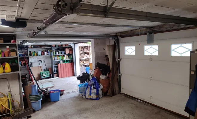 Remplacement d'une motorisation de porte de garage sectionnelle à proximité d'Amiens, Amiens, D'homeconnect
